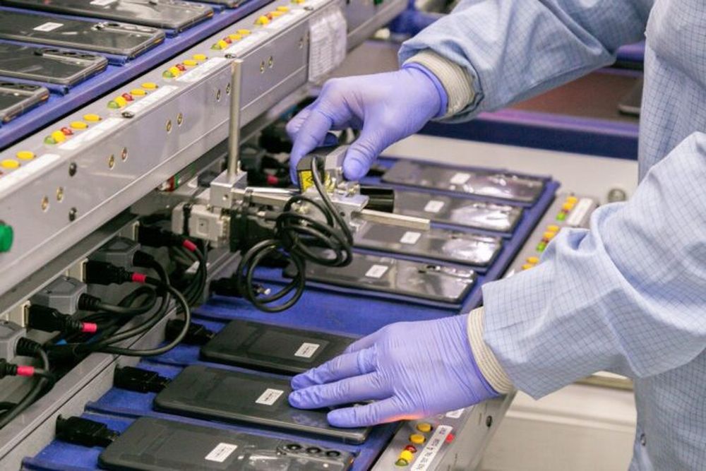 La fabricación de celulares en el sur.