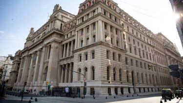 La Corte, requerida por el gobernador.