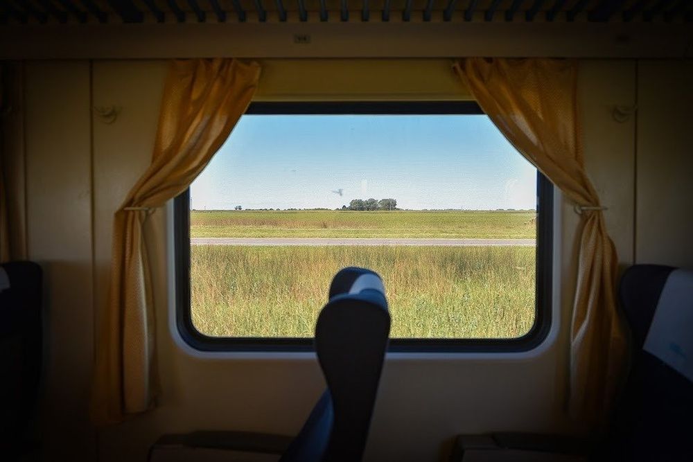 Un tren recorriendo la provincia de Buenos Aires.&nbsp;