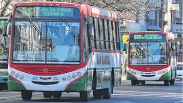 bahia blanca: los colectivos reducen frecuencias y circularan hasta las 20.30