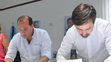 El ministro de Salud, Nicolás Kreplak, y el intendente Francisco Recoulat. - Trenque Lauquen -