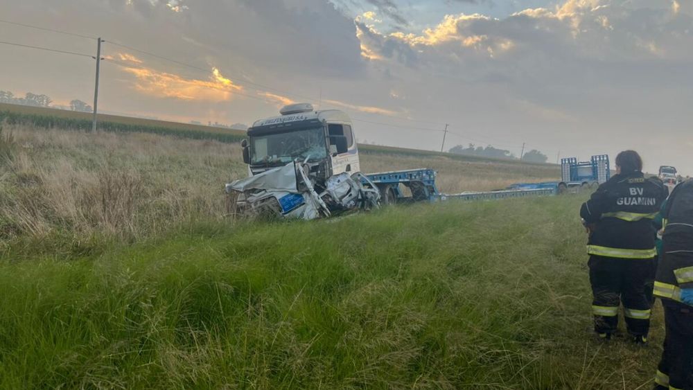 El accidente sobre la ruta 33. El accidente sobre la ruta 33.