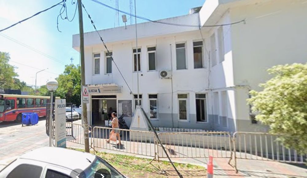 Tres policías de la Comisaría 1ra de Moreno, detenidos.