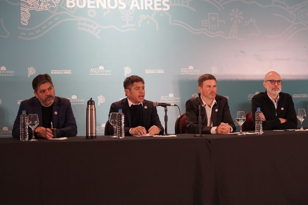 Carlos Bianco, Axel Kicillof, Augusto Costa y Federico Agüero en la apertura de Expo FITBA. 