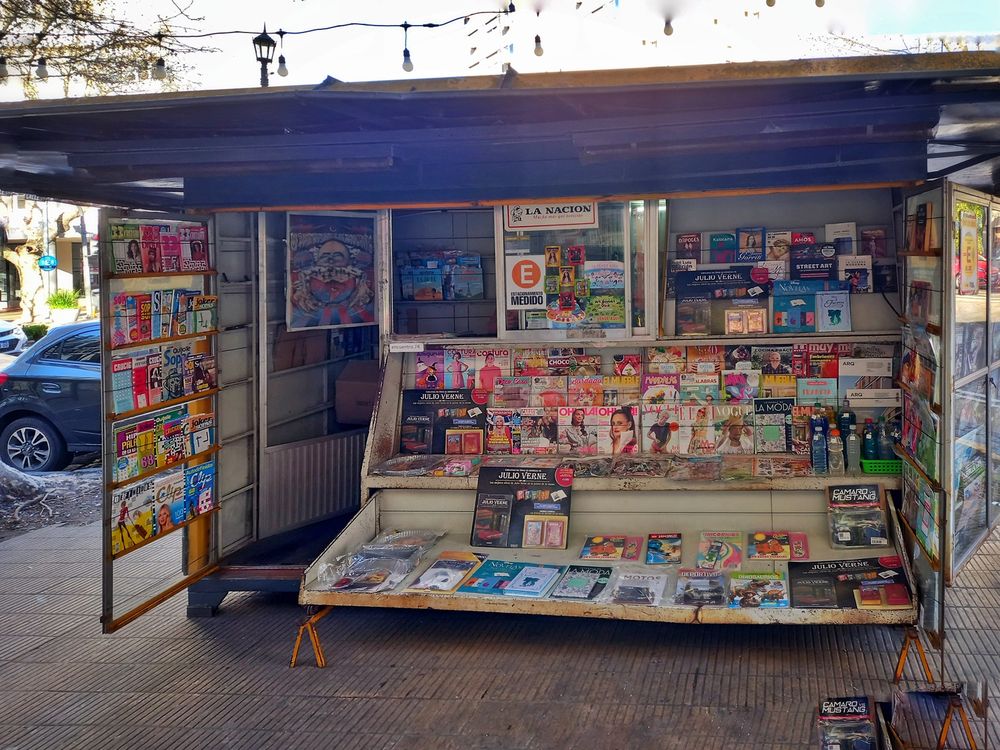 Un kiosco de diarios y revistas en el centro de La Plata. (DIB | Marcelo Metayer)