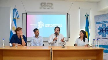 El ministro de Salud bonaerense, Nicolás Kreplak, en el hospital Rodolfo Rossi de La Plata.
