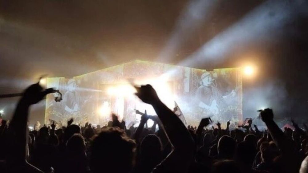 La Renga cantó ante más de 30.000 personas en Necochea. - 0223 -