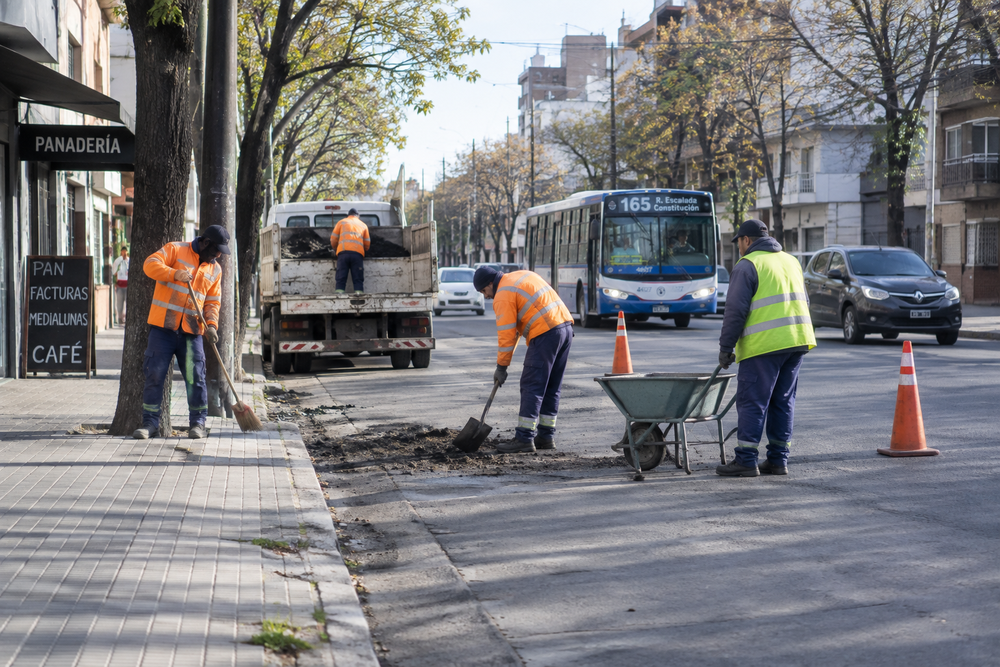 La brecha de ingresos en los principales aglomerados urbanos del país se mantuvo en niveles elevados durante el segundo trimestre de 2026, según el Indec.