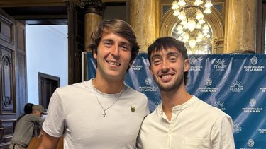 Los tenistas de La Plata Tomás Etcheverry y Thiago Tirante.