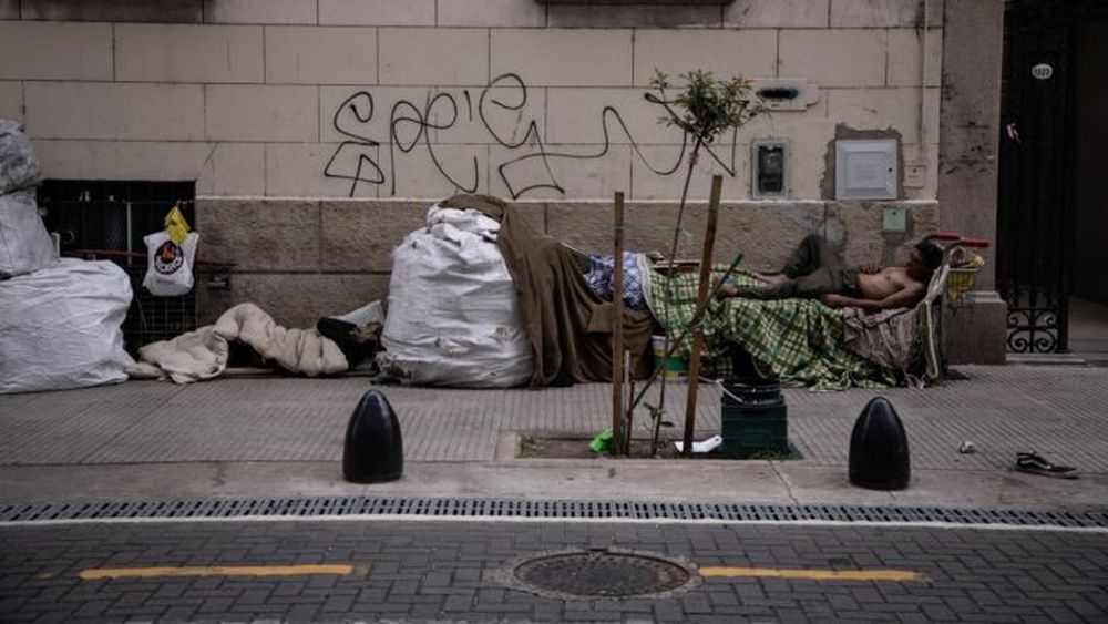 Personas en situación de calle en la ciudad de Buenos Aires. (Xinhua/Martín Zabala)