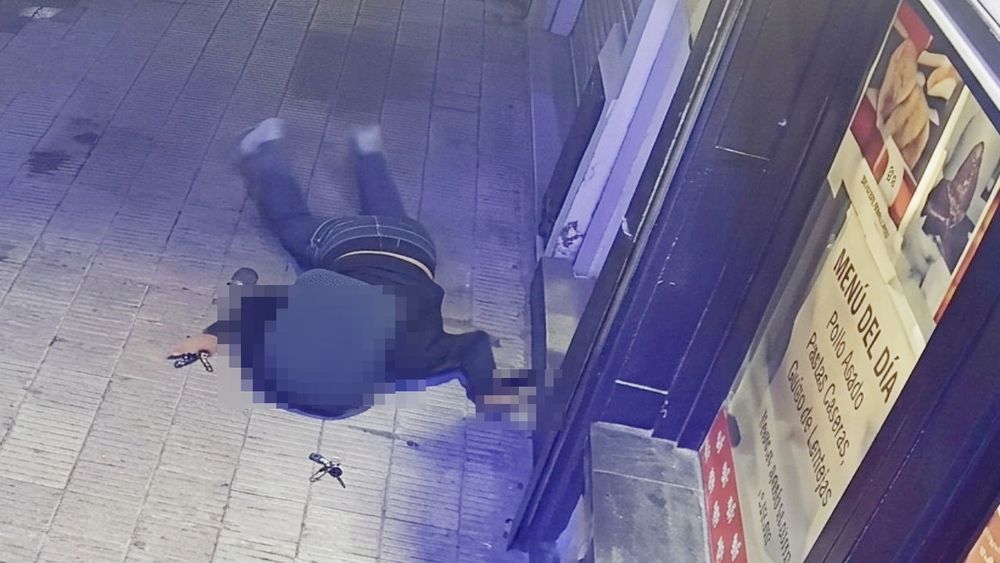 Un adolescente de 15 años fue atacado salvajemente al salir del colegio en Punta Alta. (El Rosalenio) Un adolescente de 15 años fue atacado salvajemente al salir del colegio en Punta Alta. (El Rosalenio)