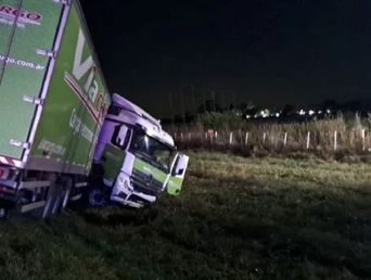 En la RN 5, cerca de Chivilcoy, falleció un médico al&nbsp; chocar contra un camión.