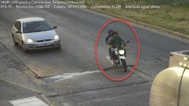 El registro de las cámaras de seguridad de los autores del homicidio. Captura de video.