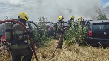 En el siniestro trabajaron nueve dotaciones de bomberos, tanto de Cañuelas como de Lobos.