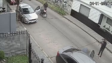 Imagen de las cámaras de seguridad del barrio que captaron la secuencia. (Imagen de video)