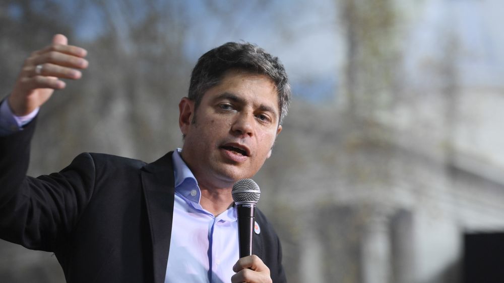 El gobernador Axel Kicillof criticó que el presidente Javier Milei no lo haya convocado a la reunión de gobernadores. El gobernador Axel Kicillof criticó que el presidente Javier Milei no lo haya convocado a la reunión de gobernadores.