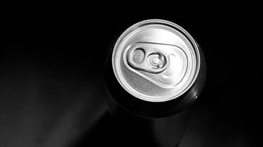 Una lata de bebida. (Cottonbro studio/pexels.com)