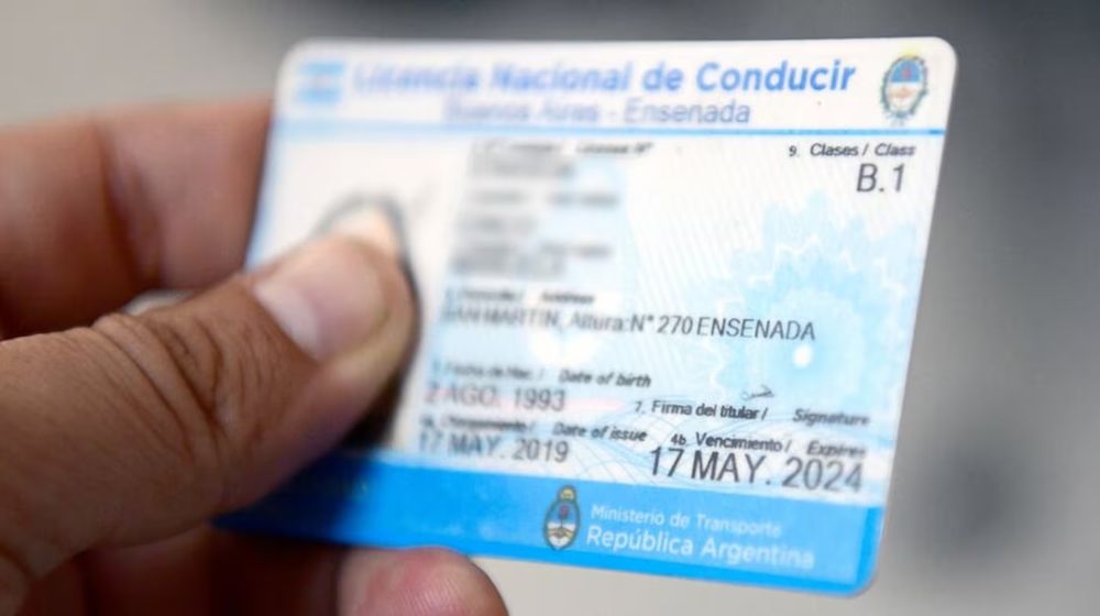 Una licencia de conducir de Ensenada.&nbsp;