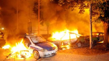 Tras el crimen, los vecinos estallaron contra la Policía.