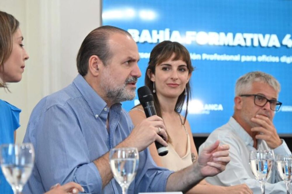 El intendente de Bahía Blanca, Federico Susbielles.