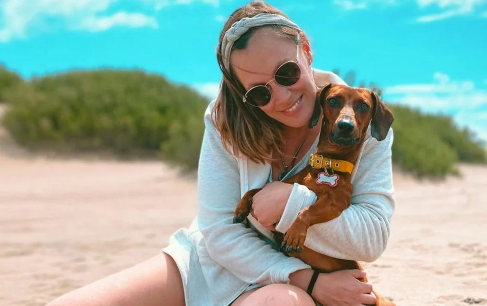 Tragedia. Leticia Lembi, una periodista de 33 años de Tres Arroyos, murió al caer de un acantilado.