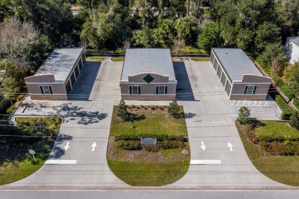 Un lugar de almacenamiento industrial.