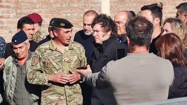 El presidente Javier Milei y el intendente de Bahía Blanca, Federico Susbielles. (La Brújula 24)