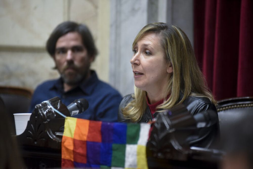 Myriam Bregman, del FIT, lamentó que el Presidente “haya traído sus aplaudidores”.