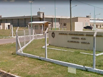 Crimen y motín en el penal de Florencio Varela. Crimen y motín en el penal de Florencio Varela.