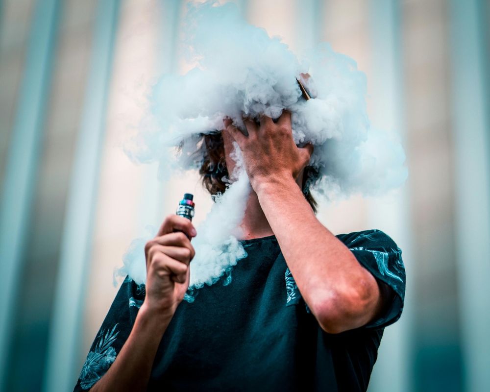 Buscan prohibir el vaping en Bahía Blanca.