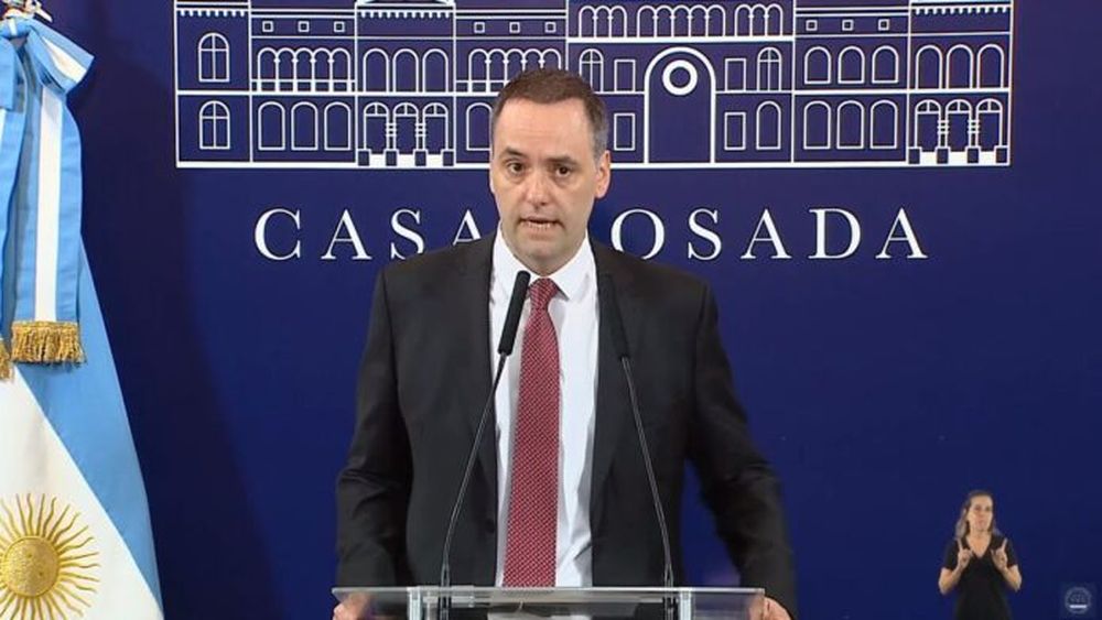 El vocero presidencial anunció que contestará consultas de ciudadanos.