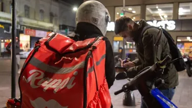 Los repartidores de Rappi, una de las plataformas más populares. Los repartidores de Rappi, una de las plataformas más populares.