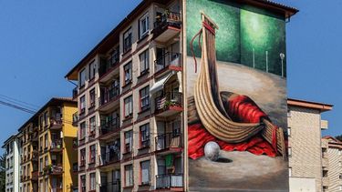 Cesta Punta, la obra de Mikele Irazusta que rinde homenaje al deporte vasco por excelencia.