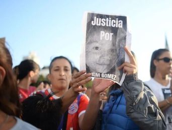Pedido de justicia por el crimen de Kim Gómez. - AGLaPlata / 0221.com.ar - Pedido de justicia por el crimen de Kim Gómez. - AGLaPlata / 0221.com.ar -