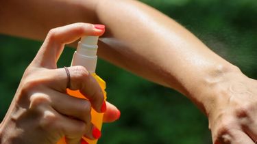 La Anmat prohibió un repelente de mosquitos y otros productos.