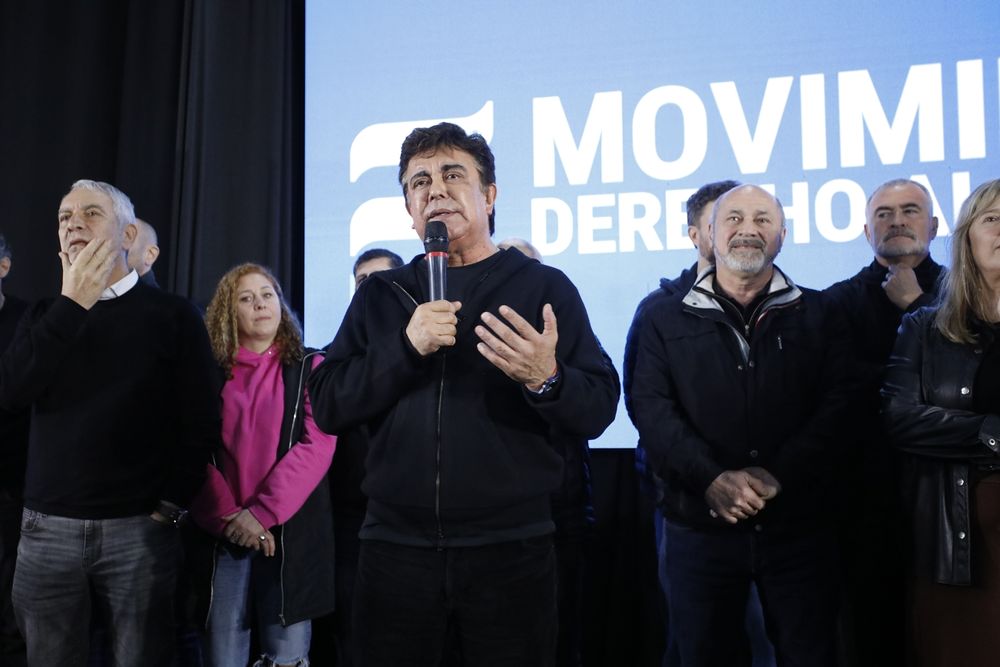 El intendente de La Matanza y presidente de la FAM, Fernando Espinoza, en el plenario del MDF realizado en la localidad de Ramallo.&nbsp;