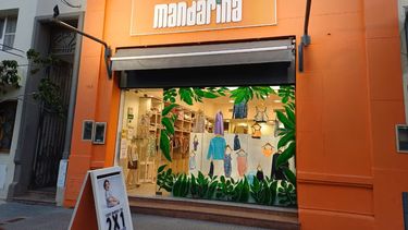 El local de Naranja Mandarina en Junín. El local de Naranja Mandarina en Junín.