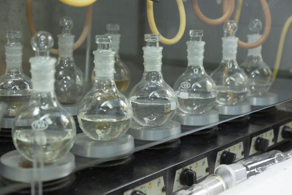 La industria del plástico.