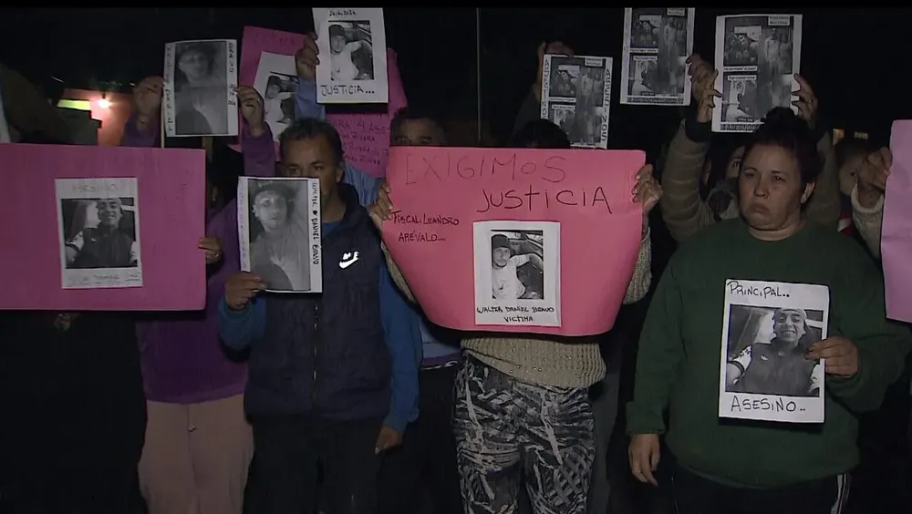 Marcha pidiendo justicia por el crimen de Walter Bravo, el 30 de abril de 2024.