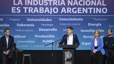 axel kicillof: lo que le pasa al pueblo argentino es una calamidad y el unico responsable es javier milei
