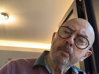 El músico Carlos Indio Solari, una de las personas más famosas con Parkinson en Argentina. El músico Carlos Indio Solari, una de las personas más famosas con Parkinson en Argentina.