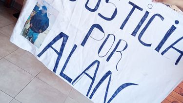 Familiares de Alan Bordón piden Justicia por el crimen del joven.&nbsp;