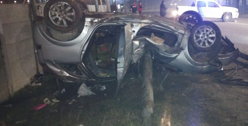 Choque, vuelco y y tragedia en la madrugada de Del Viso, partido de Pilar.