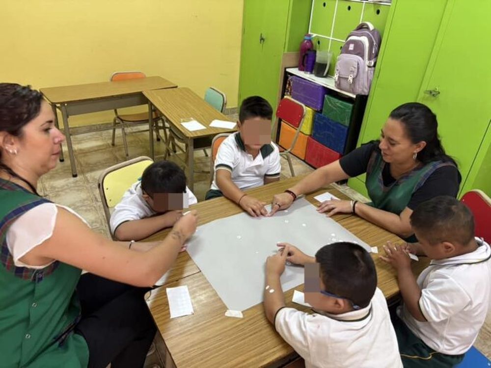 Actividades en la escuela Portal del Sol, en La Matanza. (Facebook)