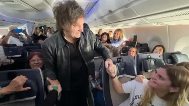 El presidente Javier Milei dejará de utilizar vuelos de línea.