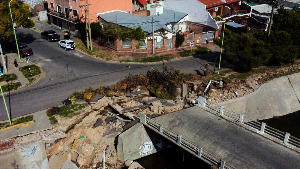 El Canal Maldonado de Bahía Blanca quedó muy dañado después de la inundación del 7 de marzo. (NA) El Canal Maldonado de Bahía Blanca quedó muy dañado después de la inundación del 7 de marzo. (NA)