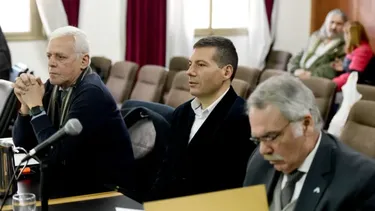 Pablo Colaci (centro) durante el juicio en su contra. (0221)