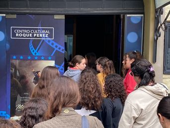 Y un día, el cine volvió a Roque Pérez Y un día, el cine volvió a Roque Pérez