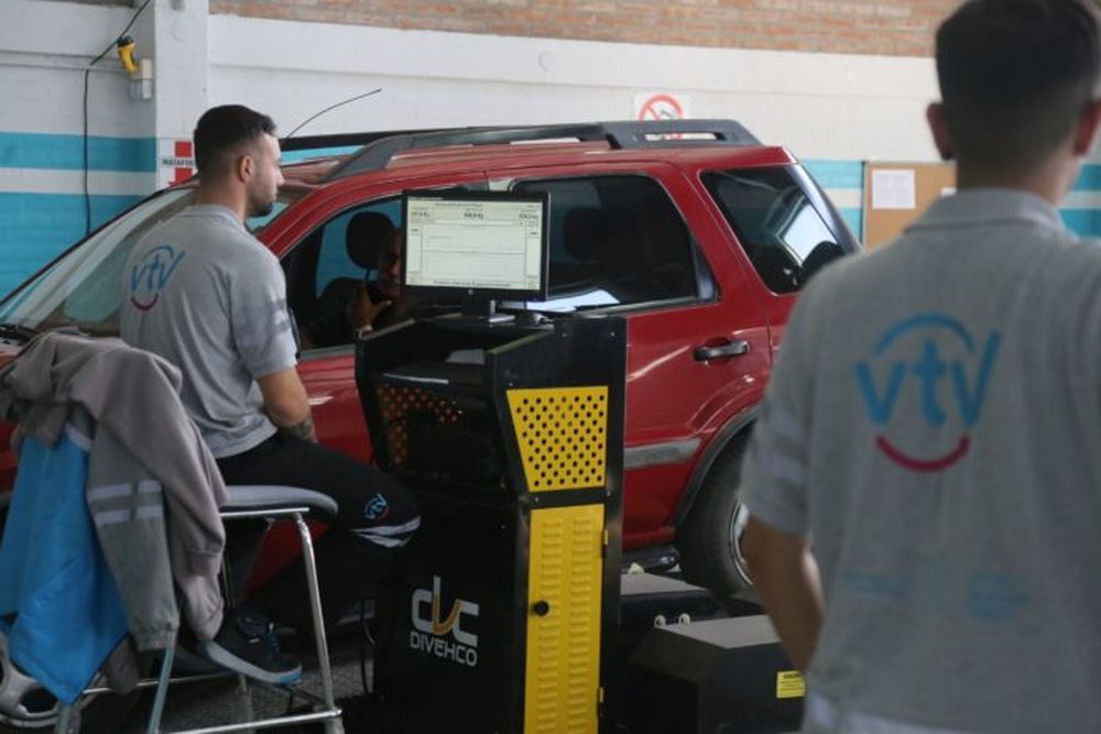 Un control vehicular en la provincia.