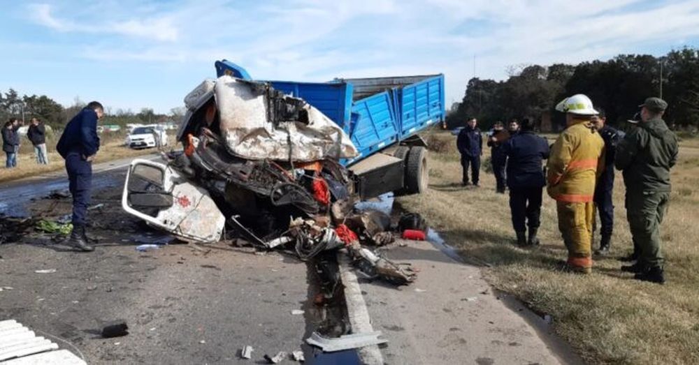 Trágico accidente en la ruta 5. (Semanario Protagonistas de Mercedes)